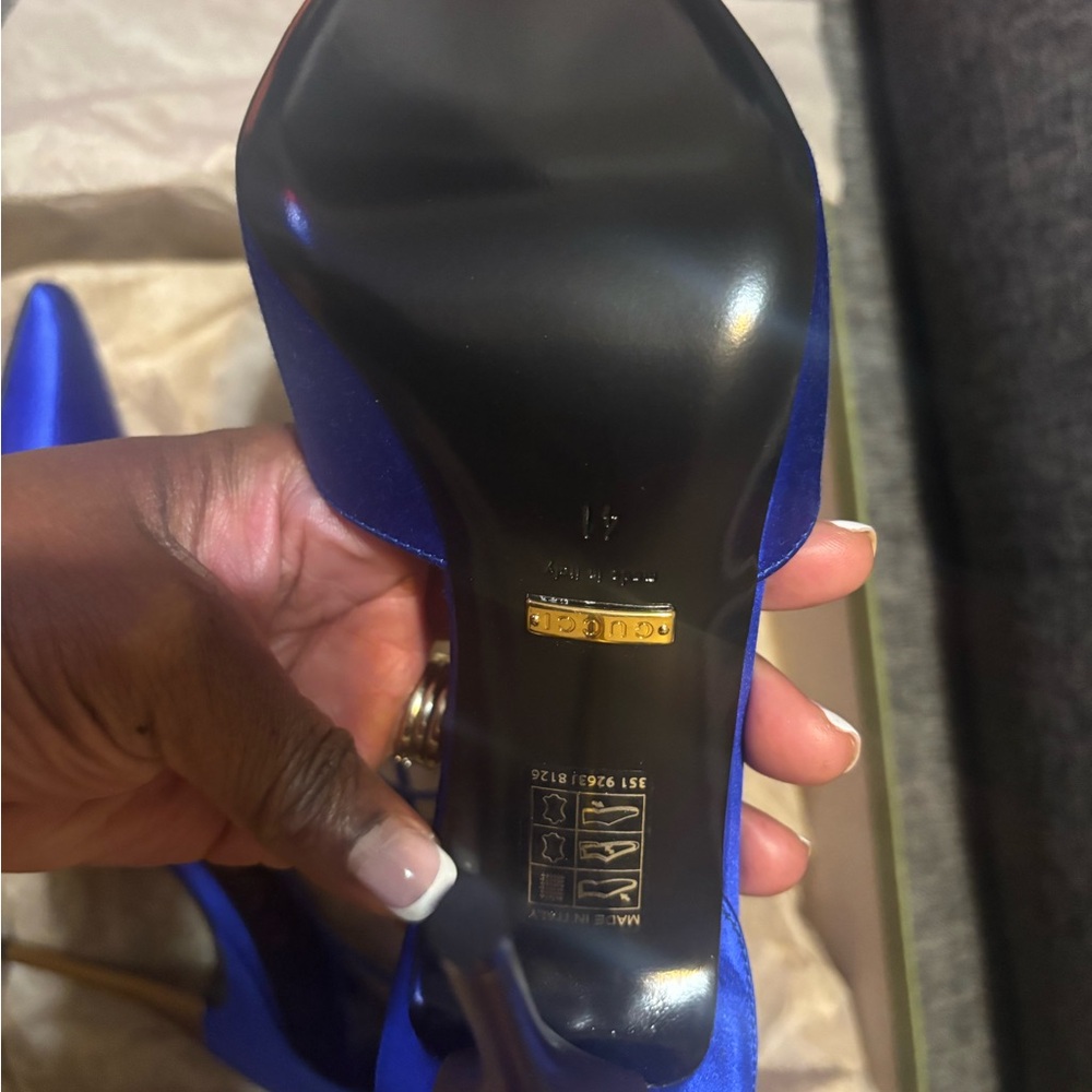 Gucci Satin Blue Pumps - Picture 6 of 12